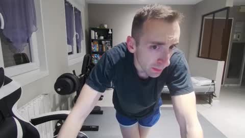 Snapshot of ryukukamifr chatting on 01/13/26, 06:24 Ryuk FR online show from 01/13/26, 06:24