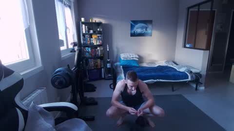 Snapshot of ryukukamifr chatting on 02/02/26, 08:13 Ryuk FR online show from 02/02/26, 08:13