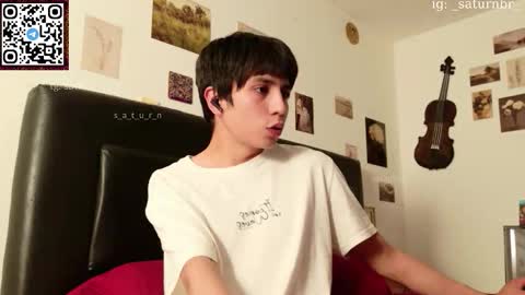 Snapshot of s_a_t_u_r_n chatting on 03/15/26, 01:44 ST online show from 03/15/26, 01:44