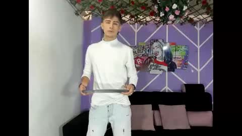 s_d_b_hot online show from 05/11/26, 07:11