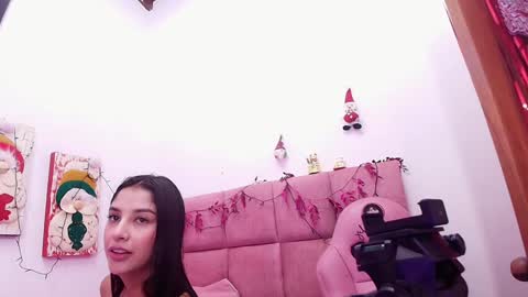 Snapshot of s_samanthax chatting on 01/08/25, 02:57 Samantha online show from 01/08/25, 02:57