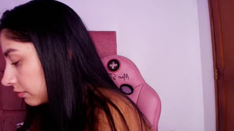 Snapshot of s_samanthax chatting on 02/01/25, 09:21 Samantha online show from 02/01/25, 09:21