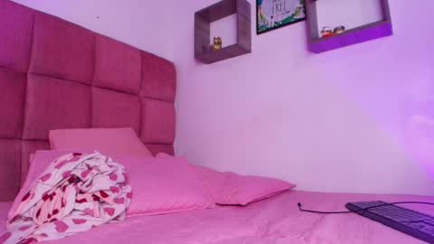 Snapshot of s_samanthax chatting on 03/02/25, 03:02 Samantha online show from 03/02/25, 03:02