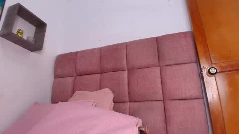 Snapshot of s_samanthax chatting on 03/05/25, 03:08 Samantha online show from 03/05/25, 03:08