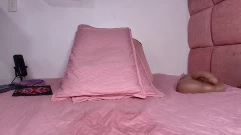 Snapshot of s_samanthax chatting on 03/05/25, 06:12 Samantha online show from 03/05/25, 06:12