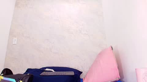 Snapshot of s_sofia_ chatting on 02/04/25, 07:22 s_sofia_ online show from 02/04/25, 07:22