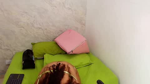 Snapshot of s_sofia_ chatting on 02/20/25, 07:19 s_sofia_ online show from 02/20/25, 07:19