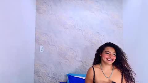Snapshot of s_sofia_ chatting on 02/24/25, 07:19 s_sofia_ online show from 02/24/25, 07:19