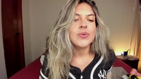 Leslie Beltrn online show from 01/09/25, 03:15