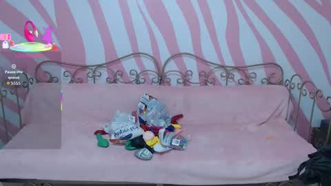 Sabrina online show from 09/30/25, 01:38