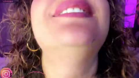 Snapshot of saara__queen chatting on 06/20/26, 01:30 saara__queen online show from 06/20/26, 01:30