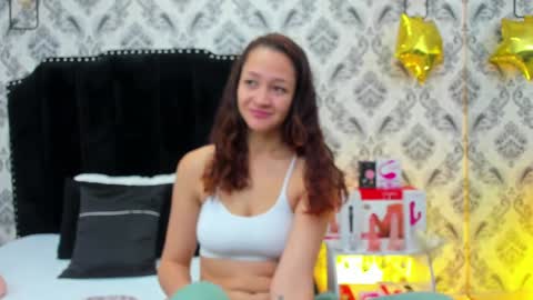 Saara Brown online show from 01/19/25, 12:17