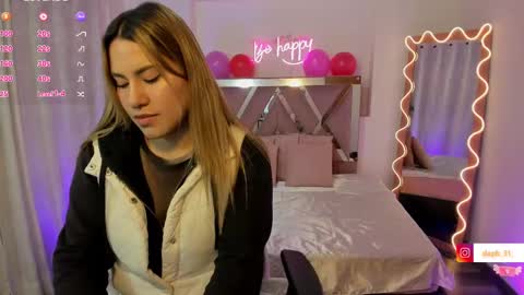 saaya_tay online show from 02/22/25, 11:35