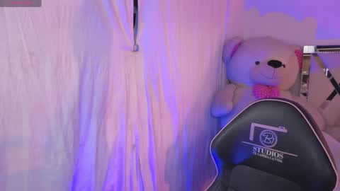 saaya_tay online show from 04/08/26, 03:17