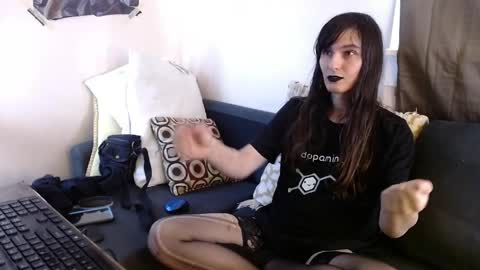 sabinewinters online show from 04/09/26, 01:16