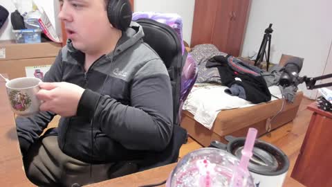 1141323  my Lord Mister Max   moms treasure online show from 12/12/24, 05:42