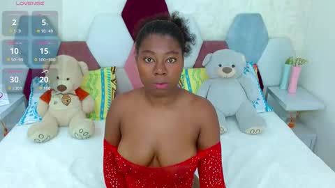 sabriana_smith1 online show from 04/21/26, 03:57