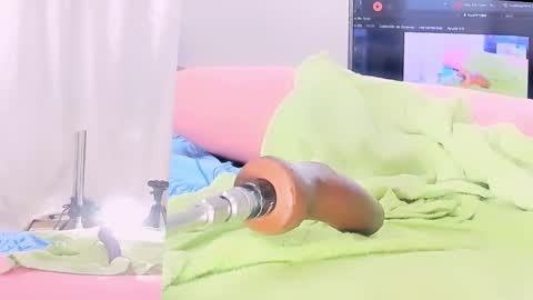 Snapshot of sabrina_adams01 chatting on 12/07/24, 05:09 Sabrina Adams online show from 12/07/24, 05:09