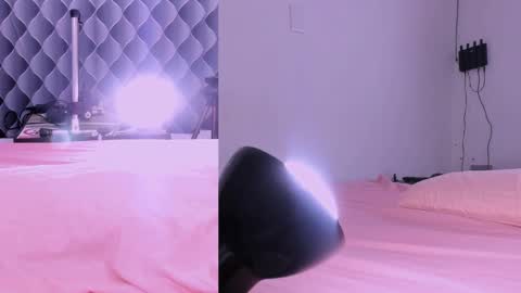 Snapshot of sabrina_adams01 chatting on 12/30/24, 07:00 Sabrina Adams online show from 12/30/24, 07:00