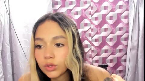 Snapshot of sabrina_adams01 chatting on 02/23/25, 12:27 Sabrina Adams online show from 02/23/25, 12:27