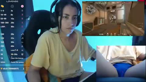 Snapshot of sabrina_chester_02 chatting on 06/09/26, 11:49 Angie online show from 06/09/26, 11:49