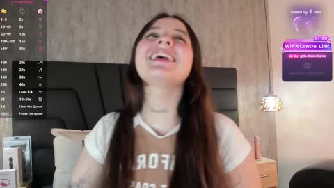 Snapshot of sabrina_lennox chatting on 02/10/25, 07:49 Sabrina Maria online show from 02/10/25, 07:49