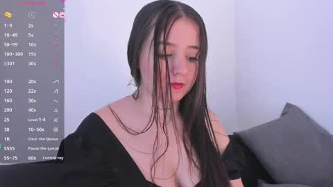 Snapshot of sabrina_lennox chatting on 06/06/26, 07:07 Sabrina Maria online show from 06/06/26, 07:07