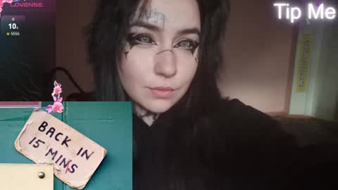 Lilith Solar online show from 02/05/25, 12:17