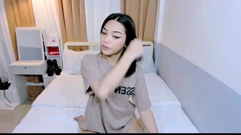 Snapshot of sabrinaametyst chatting on 01/07/25, 05:20 urHOT SABBY online show from 01/07/25, 05:20