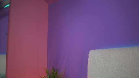  Sabrina  online show from 10/27/25, 08:35