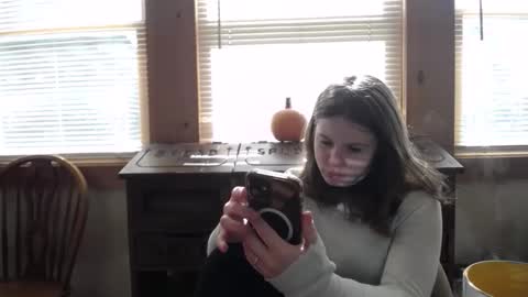 Snapshot of sabrinalexington chatting on 10/17/25, 03:58 Sabrina online show from 10/17/25, 03:58