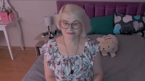 Sabrina MacMarren online show from 01/21/25, 01:43