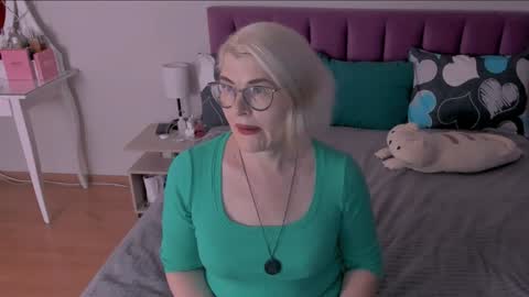Sabrina MacMarren online show from 01/22/25, 03:29