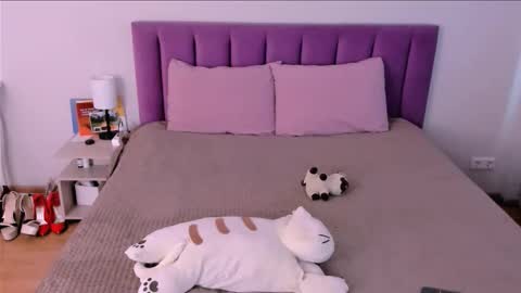 Sabrina MacMarren online show from 11/27/25, 09:44