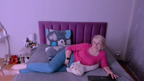 Sabrina MacMarren online show from 01/31/26, 07:11