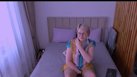 Sabrina MacMarren online show from 03/30/26, 02:51