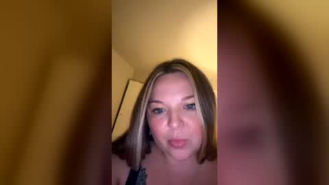 Snapshot of sabrinasexy6969 chatting on 06/21/26, 02:36 sabrinasexy6969 online show from 06/21/26, 02:36