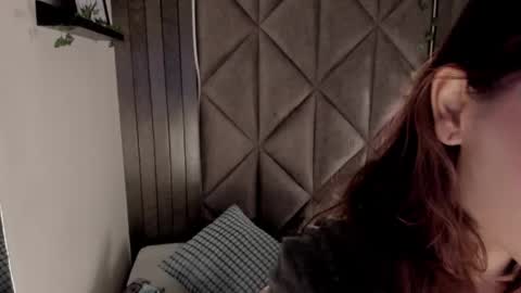 S A B R I N A  online show from 11/17/25, 11:38