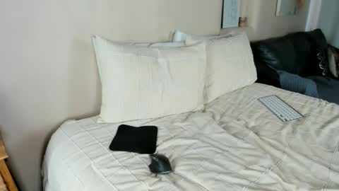 Snapshot of sabrinasshowscom chatting on 12/09/24, 07:50 SabrinasShows online show from 12/09/24, 07:50