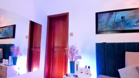 Sabrina Warren online show from 09/17/25, 12:45