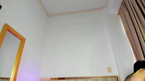 Sabrina Warren online show from 09/27/25, 12:43