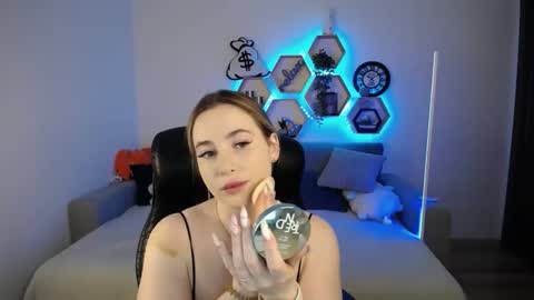 Sabrina Violet online show from 02/05/25, 09:04