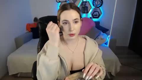 Sabrina Violet online show from 02/19/25, 09:06