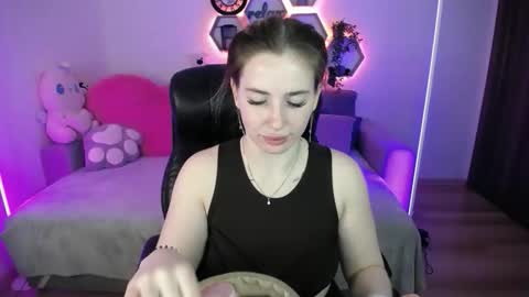 Sabrina Violet online show from 04/06/26, 08:04