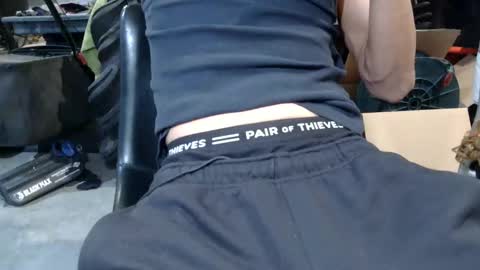 Snapshot of sacalaschichiss chatting on 12/11/24, 07:42 Dee online show from 12/11/24, 07:42