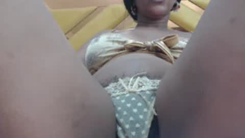 Snapshot of sacha_macgregor1 chatting on 07/10/26, 07:23 SACHA MACGREGOR1 online show from 07/10/26, 07:23