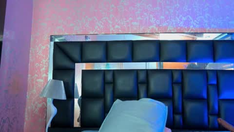 Sacha Malala  online show from 10/18/25, 07:14