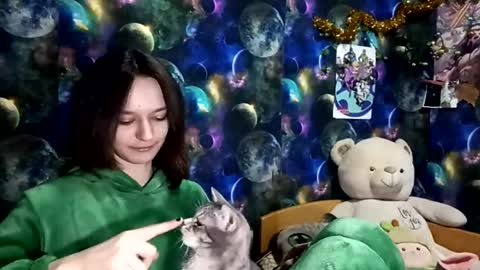 Adele online show from 04/03/26, 06:11