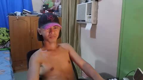 Sachu01 online show from 04/17/26, 11:46