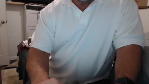 dadbod online show from 11/18/25, 06:45